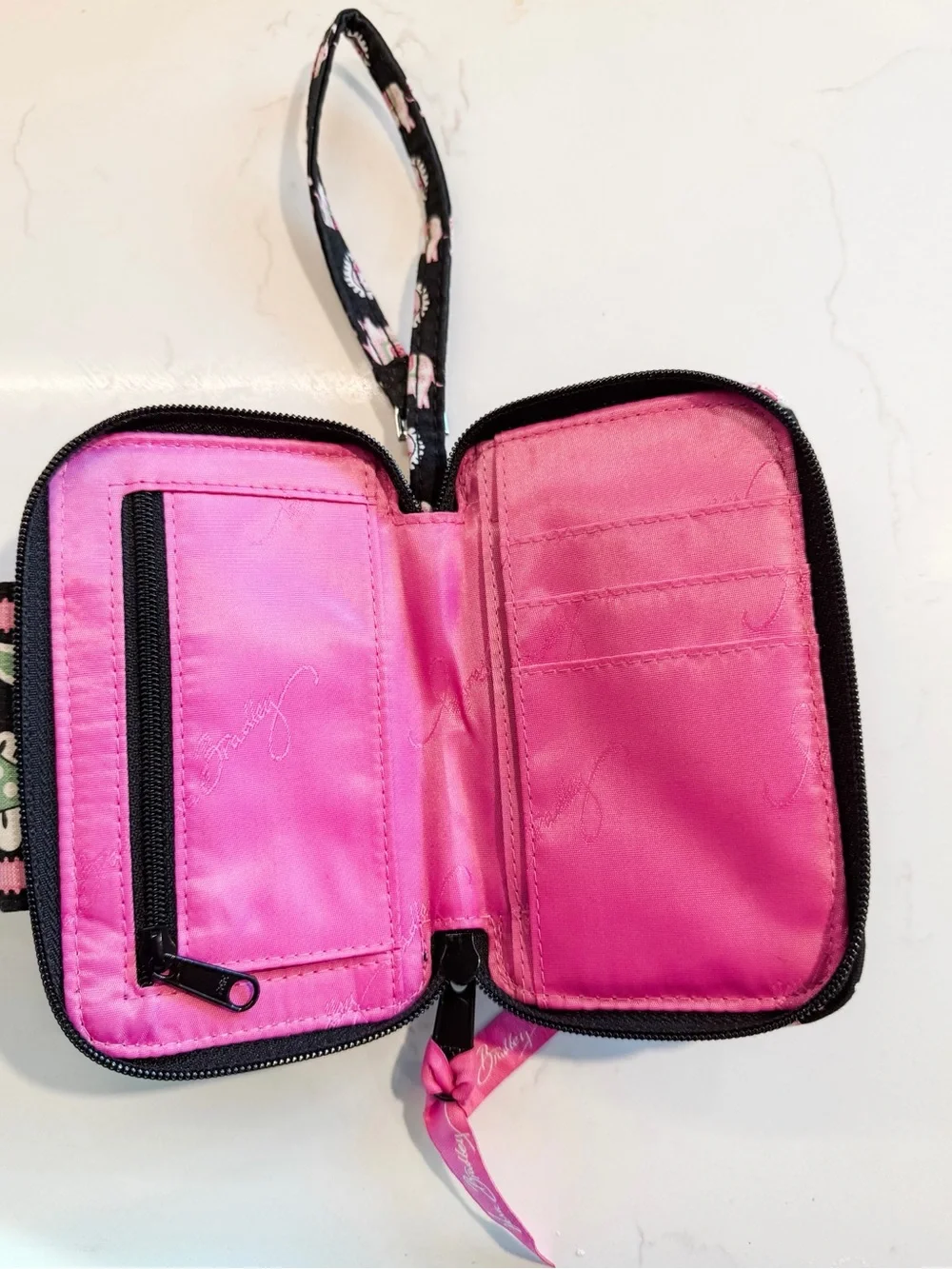 NWOT Vera Bradley Pink Elephant Quilted Wristlet Wallet